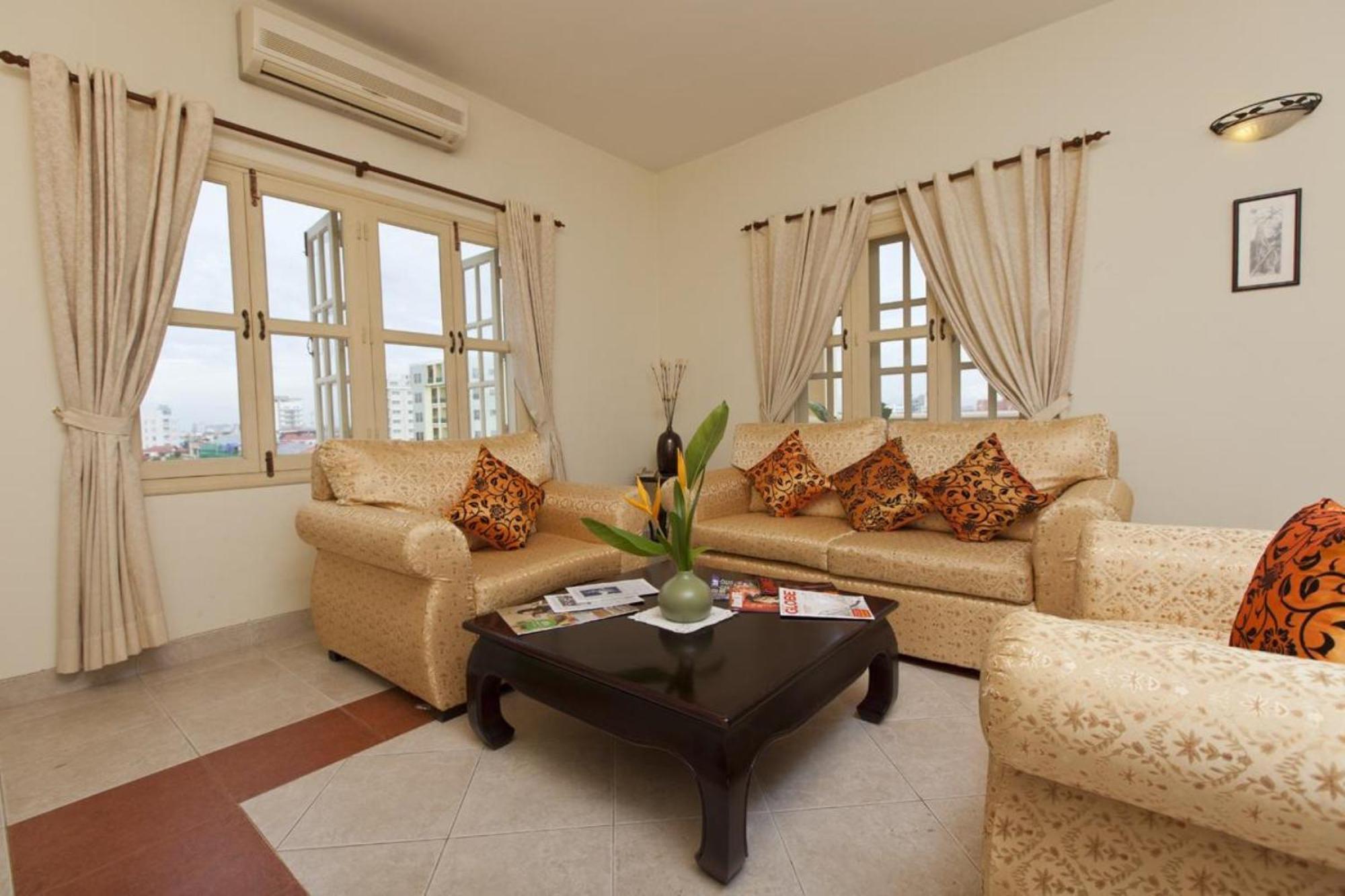 Grand Residence Phnom Penh Exterior foto