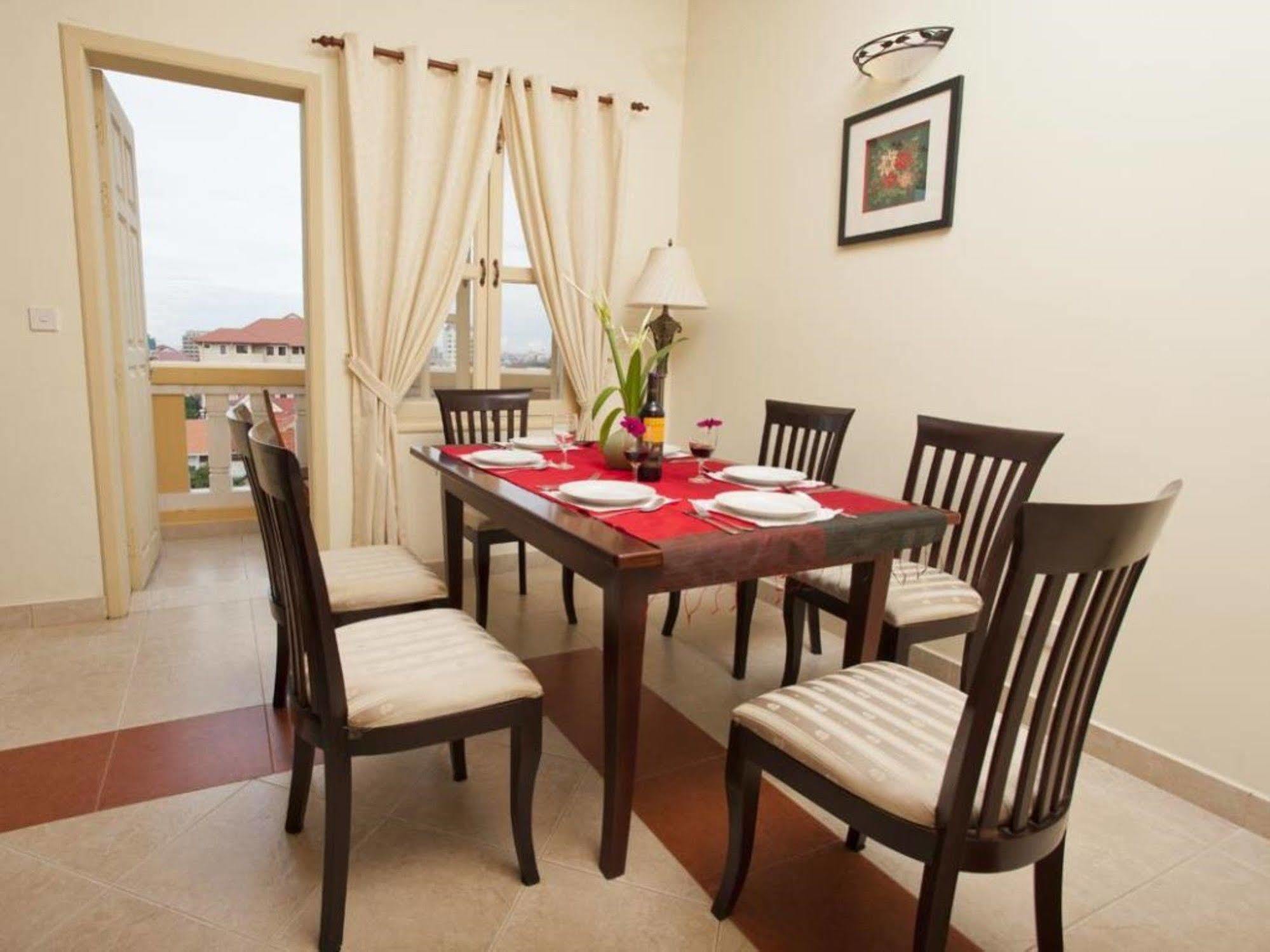 Grand Residence Phnom Penh Exterior foto