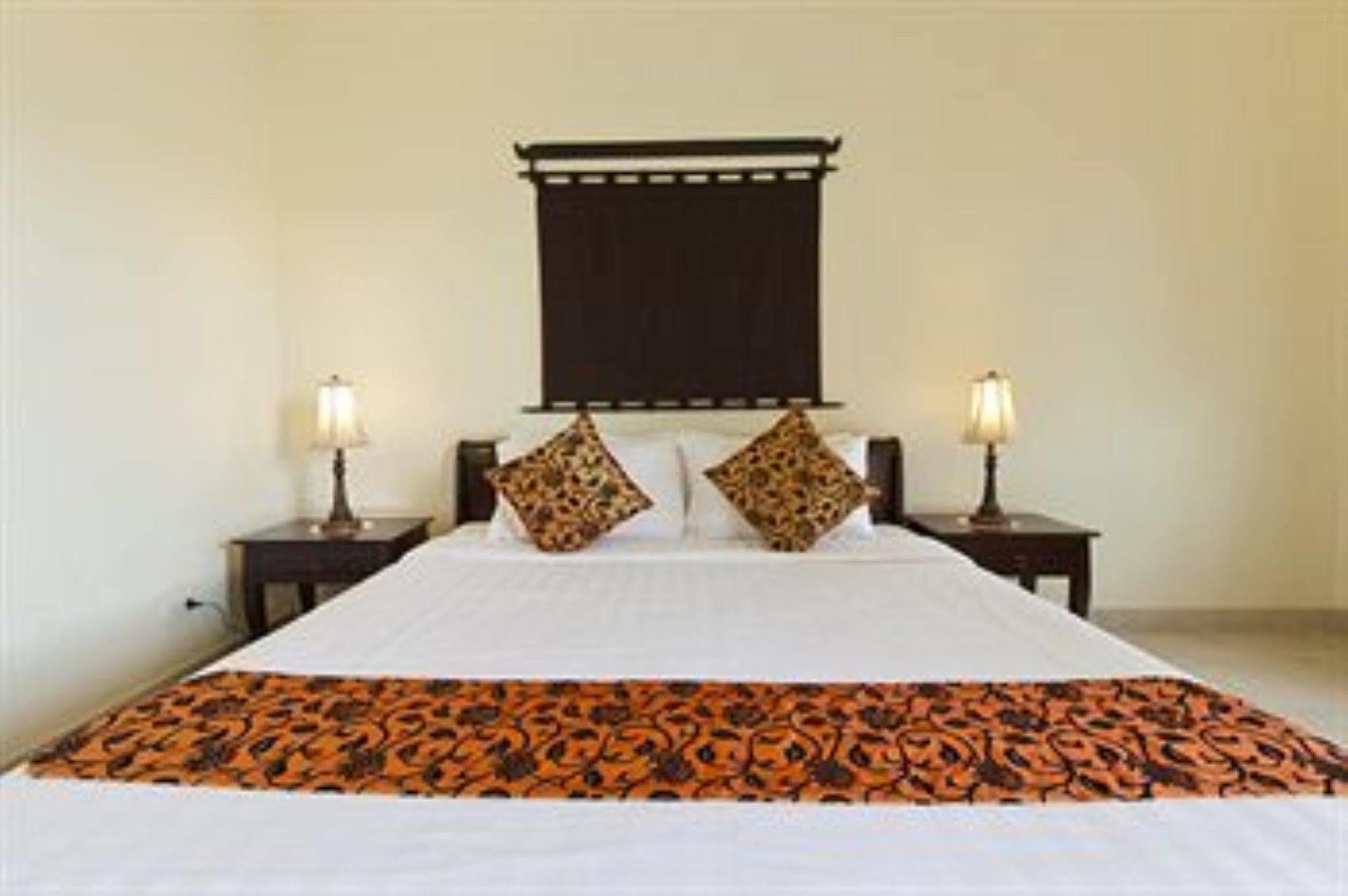Grand Residence Phnom Penh Exterior foto
